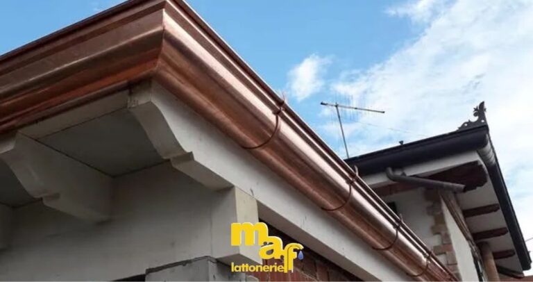 Realizzazione canali di gronda in rame provincia di La Spezia da Maf Lattonerie
