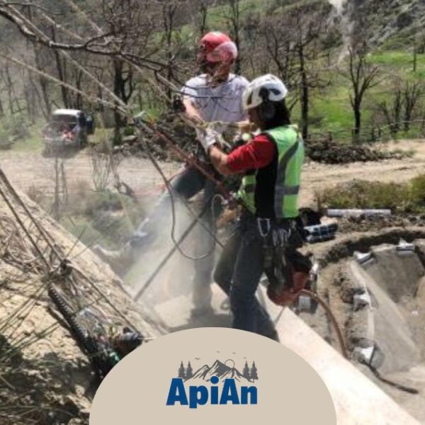 barre-filettate-e-cavi-di-tiraggio-a-Carrara-da-ApiAn