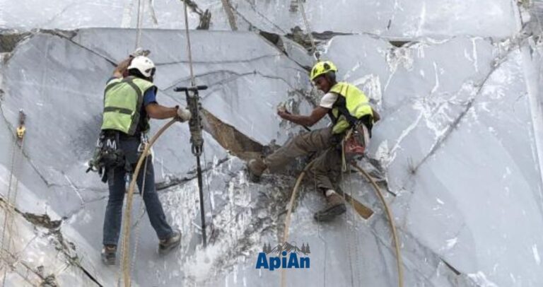 disgaggi-rocce-Carrara_ApiAn