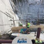 messa-in-sicurezza-di-fronti-rocciosi-a-Carrara-da-ApiAn